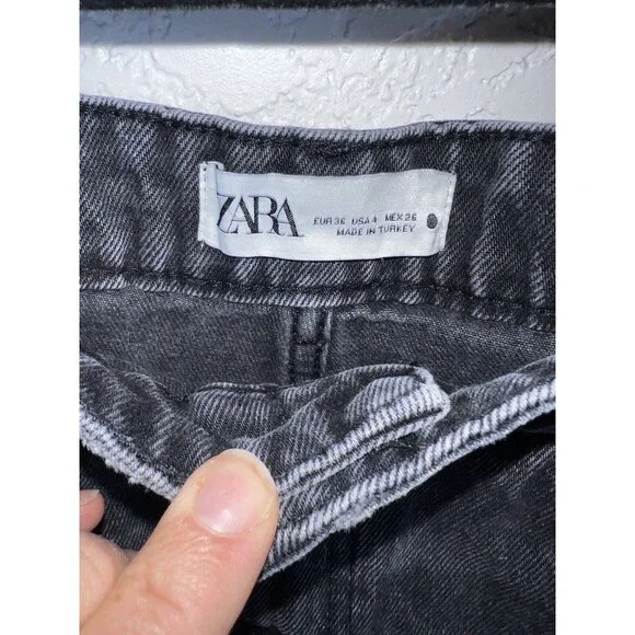 Zara Black High Rise Distressed Denim Jean Shorts 100% Cotton Faded Size 4 (m) - Picture 4 of 5
